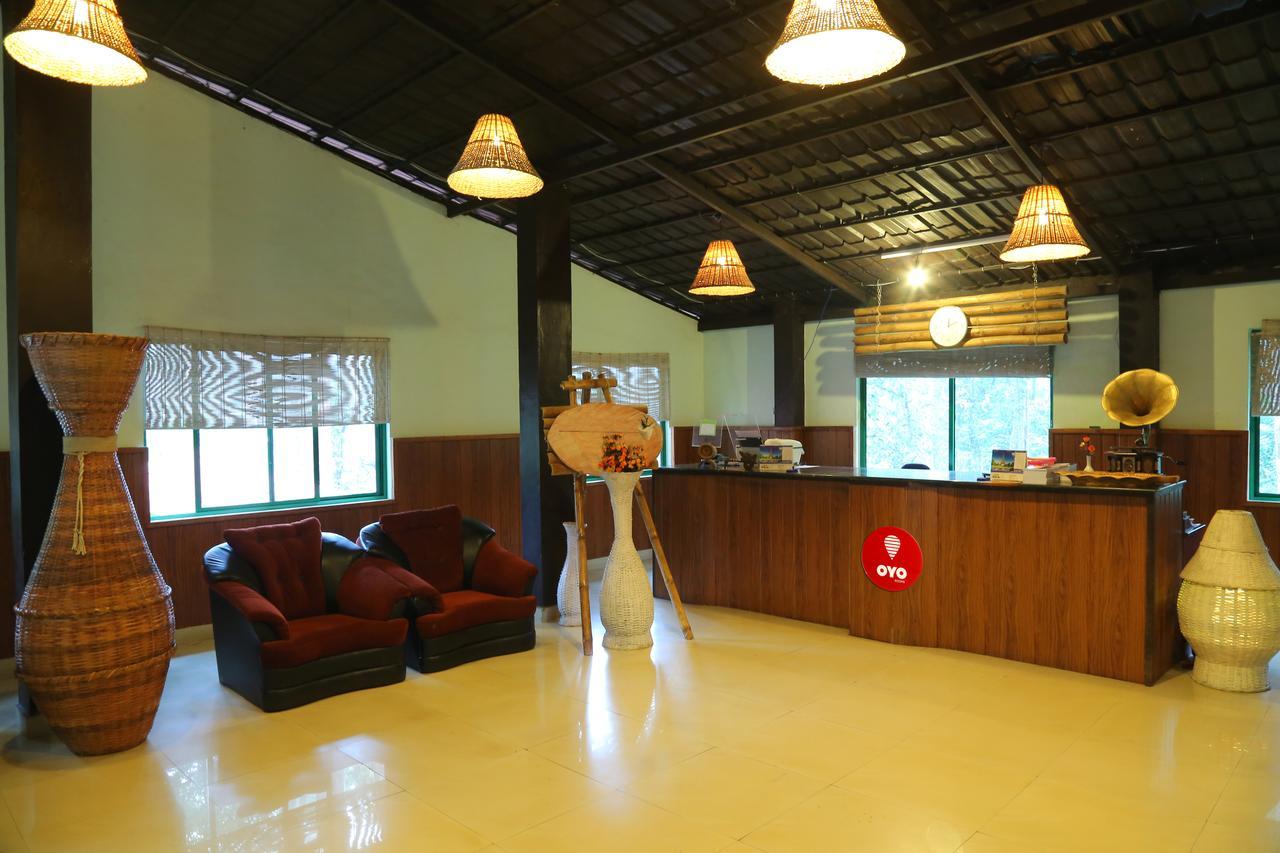 Oyo 4651 Woodpecker Resort Munnar Exterior photo