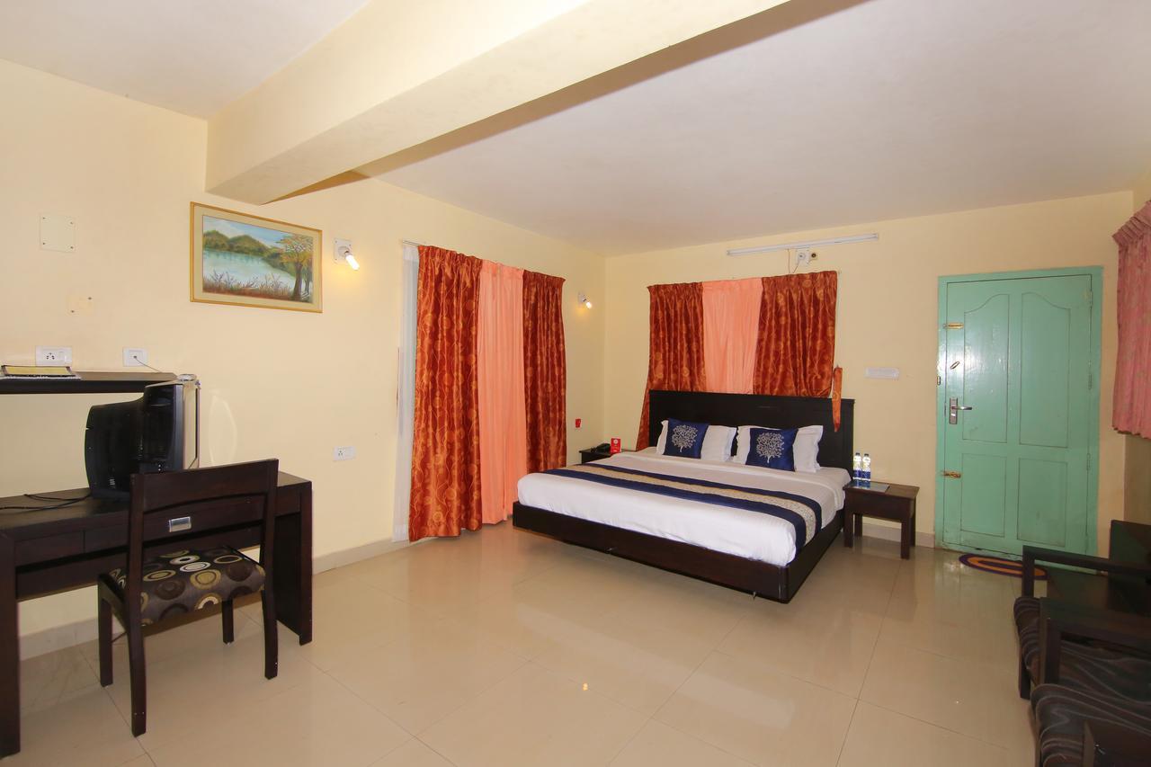Oyo 4651 Woodpecker Resort Munnar Exterior photo
